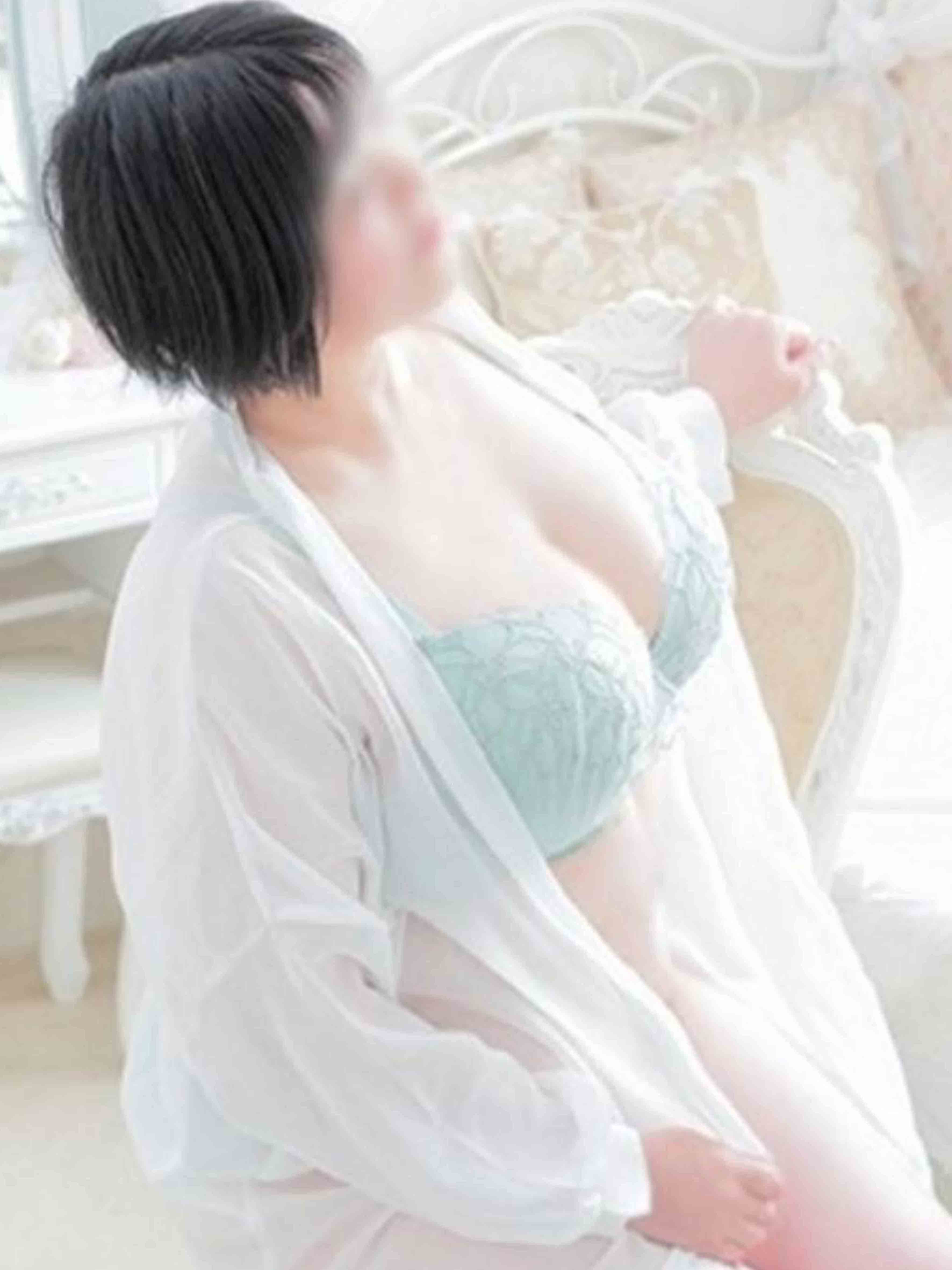 沼津人妻デリヘル【熟女の風俗最終章 沼津店】ちゃむ