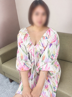 沼津人妻デリヘル【熟女の風俗最終章 沼津店】べにを
