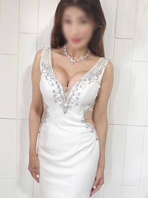 沼津人妻デリヘル【熟女の風俗最終章 沼津店】れいか